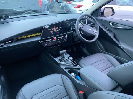 2026 Kia Niro HEV SEM €42,000