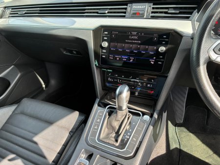 2022 Volkswagen Passat - thumbnail 9