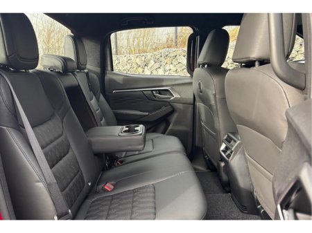 2025 Isuzu D-MAX - thumbnail 24