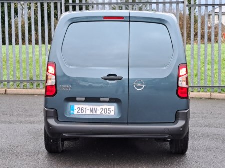 2026 Opel Combo KOMFORT L1H1 1.5TD 100BHP **LED HEADLIGHTS** €21,098 thumbnail