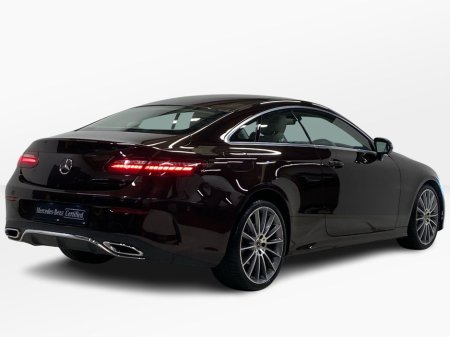 2023 Mercedes-Benz E Class - thumbnail 3