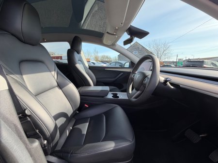 2023 Tesla Model Y - thumbnail 15