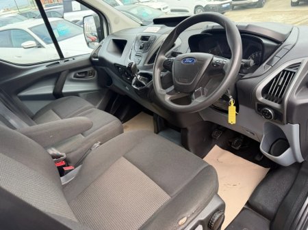 2016 Ford Transit Custom - thumbnail 19