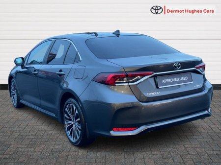2024 Toyota Corolla LUNA SPORT SALOON 4DR €32,750 thumbnail
