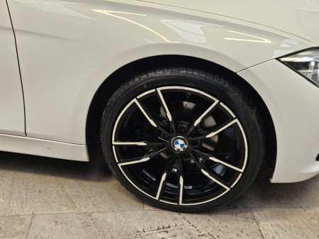 2018 BMW 3 Series - thumbnail 5