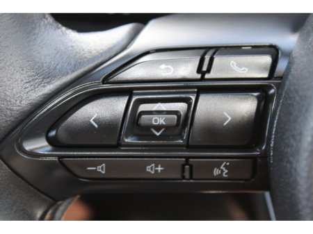 2024 Toyota Yaris - thumbnail 24