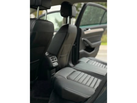 2017 Volkswagen Passat Volkswagen Passat 2017 GTE AUTO High Line €14,990 thumbnail