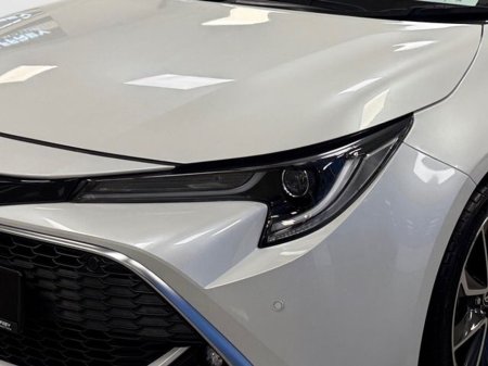 2020 Toyota Corolla 1.8 Hybrid Luna Sport Hatchback €21,495 thumbnail