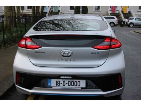 2018 Hyundai Ioniq PREMIUM SE Plug In hybrid €15,950 thumbnail