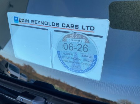 2023 Volkswagen Golf SALE AGREED..232 2.0 TDI 115HP 5DR AS NEW R LINE WHEELS!! thumbnail