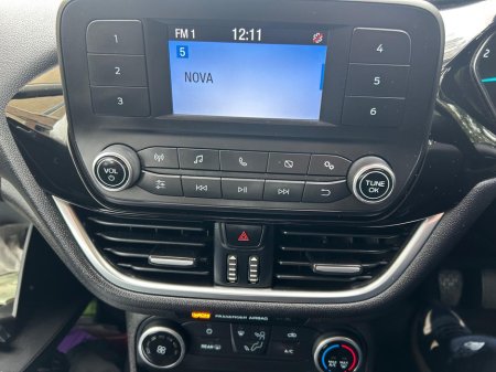 2018 Ford Fiesta - thumbnail 22