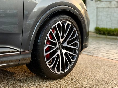 2026 Audi SQ7 - thumbnail 6