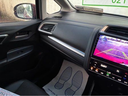 2017 Honda Fit 1.5i Petrol Hybrid L Automatic €13,750 thumbnail