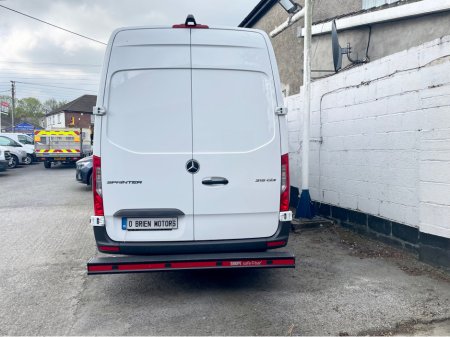 2025 Mercedes-Benz Sprinter - photo 21