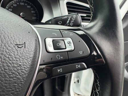 2015 Volkswagen Golf  €13,490 thumbnail