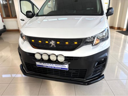2020 Peugeot Partner - thumbnail 5