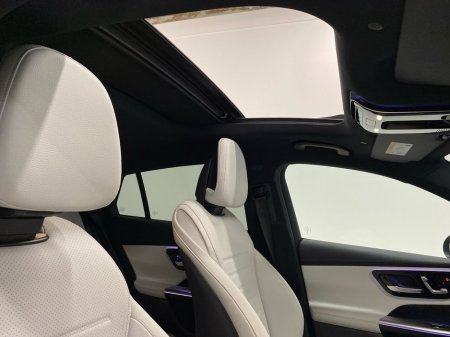 2025 Mercedes-Benz GLC Class - thumbnail 19