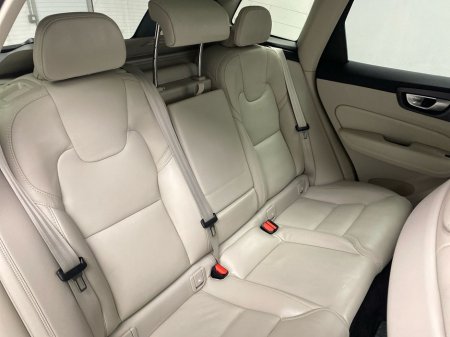 2024 Volvo XC60 2 YEARS SELKT WARRANTY ULTRA T6 PHEV €62,995 thumbnail