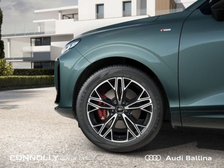 2026 Audi Q3 SPORTBACK *Leather, Black Edition* €68,750 thumbnail
