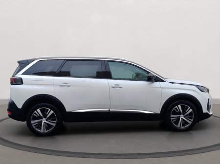 2025 Peugeot 5008 - thumbnail 6