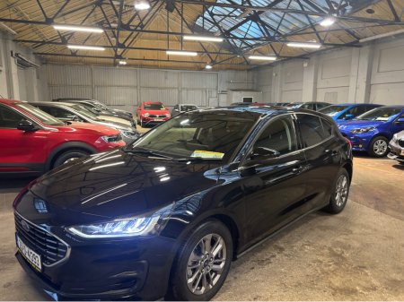 2023 Ford Focus TITANIUM 1.0T 125 M6 4DR €20,399 thumbnail