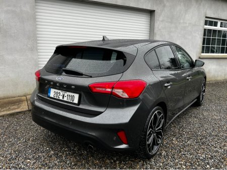 2020 Ford Focus - thumbnail 12