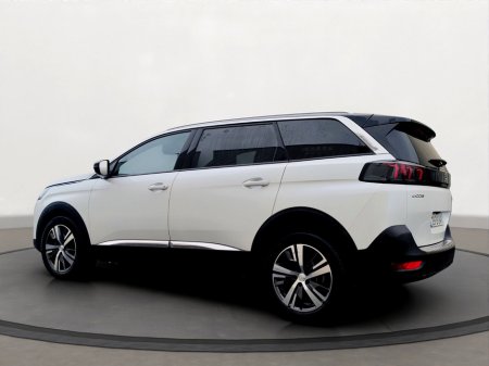 2025 Peugeot 5008 - thumbnail 13