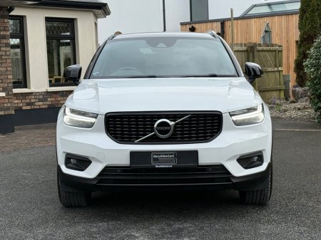 2018 Volvo XC40 D3 FWD MANUAL 150 R-DESIGN thumbnail