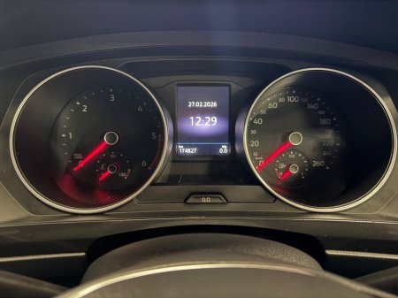 2017 Volkswagen Tiguan - thumbnail 22