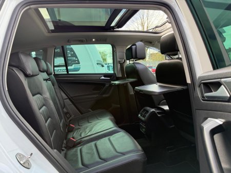 2020 Volkswagen Tiguan - thumbnail 27