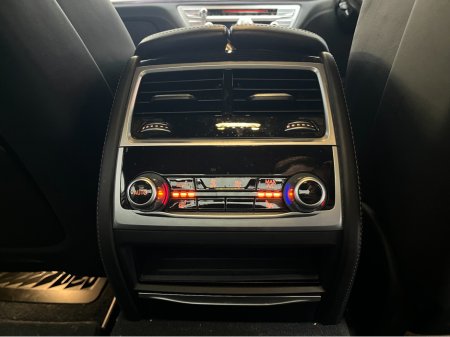 2018 BMW 7 Series 2018 BMW 740E iPERFORMANCE M-SPORT 2.0 AUTOMATIC / CRUISE CONTROL / 360° PARKING CAMERA / ELECTRIC MEMORY HEATED & MASSAGING SEATS / REAR HEATED SEATS / PADDLE SHIFTERS thumbnail