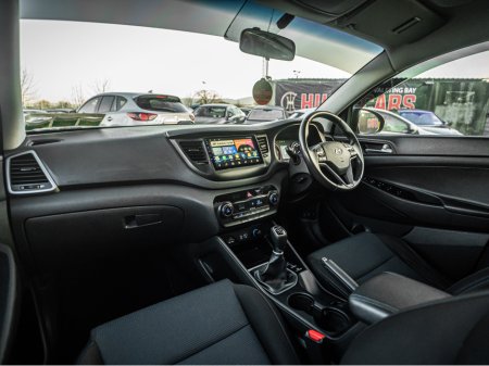 2016 Hyundai Tucson 2016 Tucson 1.7d Comfort plus/Irish car/1yr warran €14,888 thumbnail