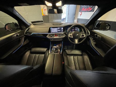 2022 BMW X5 xDrive45e M Sport €43,900 thumbnail