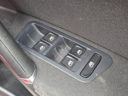 2018 Volkswagen Golf - thumbnail 16