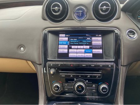 2013 Jaguar XJ 3.0 D PREMIUM LUXURY 4DR A AUTO €12,950 thumbnail