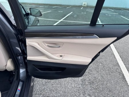 2015 BMW 5 Series - thumbnail 16