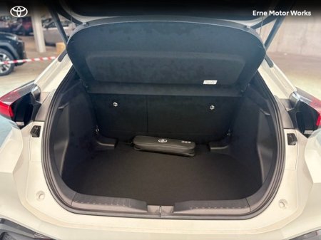 2024 Toyota C-HR - thumbnail 8