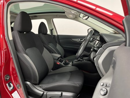 2019 Nissan Qashqai 1.3 SV PREMIUM DCT 4DR**PANORAMIC ROOF**MULTIFUNCTIONAL STEERING WHEEL**SEMI DIGITAL DASH**REVERSE CAMERA**PARKING SENSORS**BLACK CLOTH INTERIOR**FINANCE AVAILABLE** €18,495 thumbnail