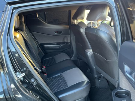 2020 Toyota C-HR SOL AUTOMATIC HYBRID 1.8 PETROL //LOW MILES//HIGH SPEC//HALF LEATHER SEATS//KEYLESS ENTRY//360 PARKING CAMERAS//ADAPTIVE CRUISE CONTROL// €22,950 thumbnail