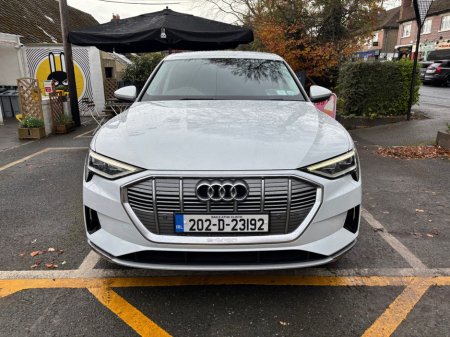2020 Audi e-tron AUDI E TRON '50' - QUATTRO 'SPORT' FASH - 2 KEYS €23,900 thumbnail