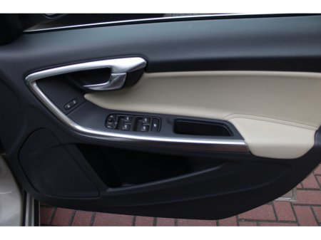 2016 Volvo S60 2.0D4 SE LUXURY EDITION 4DR SALOON AUTOMATIC // STUNNIN CAR WITH ONLY 61.000 KMS // BUY WITH CONFIDENCE AA AND SIMI APPROVED DEALER 2026 // FINANCE ARRANGED // TRADE INS WELCOME // €17,950 thumbnail