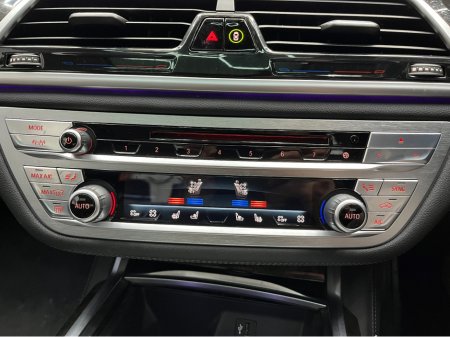 2017 BMW 7 Series - thumbnail 27