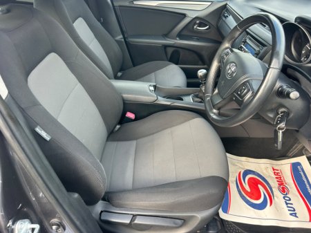 2016 Toyota Avensis - thumbnail 6