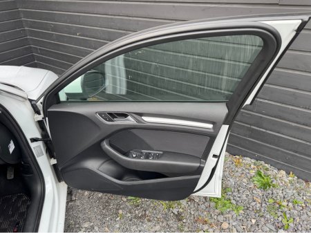 2015 Audi A3 1.4 TFSI AUTO 5DR €13,495 thumbnail