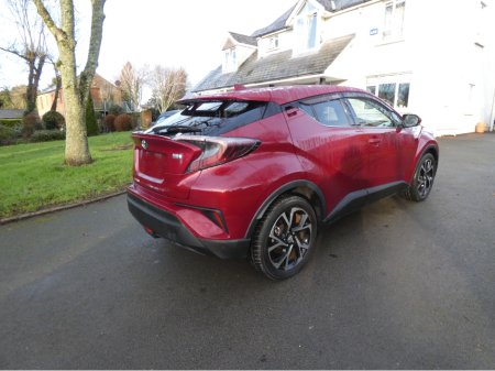 2017 Toyota C-HR 1.8 AUTO HYBRID €18,750 thumbnail