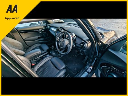 2023 MINI Cooper 2023 Auto Exclusive 5 Door 37369kms €28,950 thumbnail