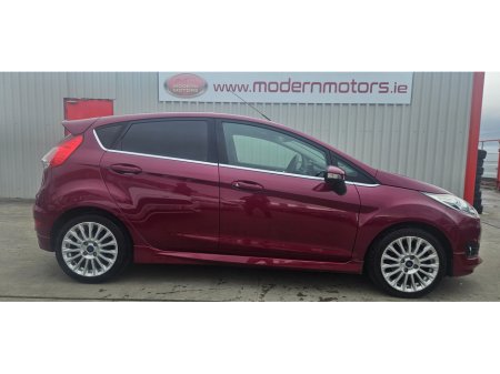 2015 Ford Fiesta - thumbnail 15