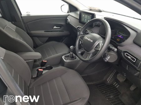 2024 Dacia Jogger HEV 145 Expression Auto €22,495 thumbnail