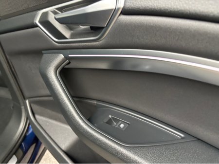 2021 Audi e-tron - thumbnail 17