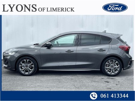 2025 Ford Focus *AUTOMATIC*ST-LINE -5 door 1.5L EcoBlue 115PS Diesel 8 Speed Automatic thumbnail